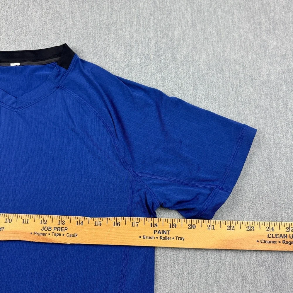 Lululemon Shirt Mens Small Blue Stretch Performance Running Athletic Gym Workout